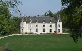 Chateau De La Ville-Hue